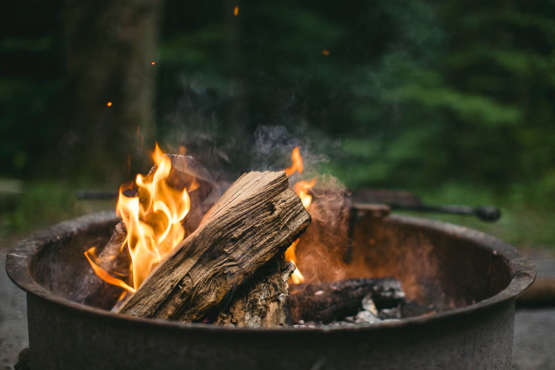 Die beste Campingküche 2024: Vergleich, Kauftipps & Rezepte